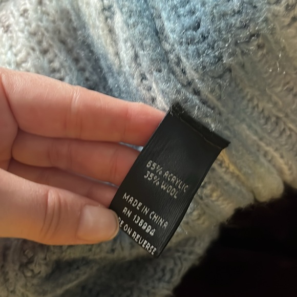 Cozy colorful sweater - Picture 4 of 4